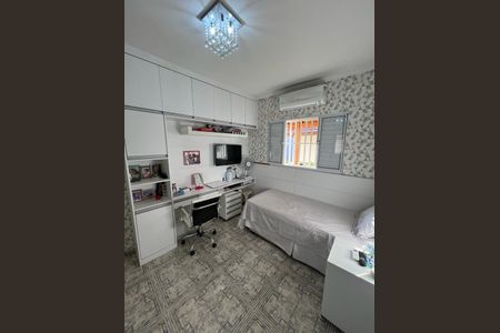 Casa à venda com 3 quartos, 150m² em Conjunto Residencial Santa Terezinha, São Paulo