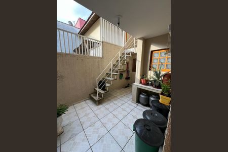 Casa à venda com 3 quartos, 150m² em Conjunto Residencial Santa Terezinha, São Paulo