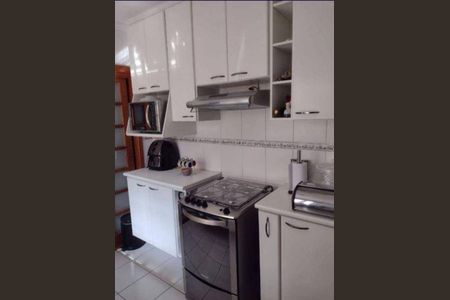 Casa à venda com 3 quartos, 150m² em Conjunto Residencial Santa Terezinha, São Paulo