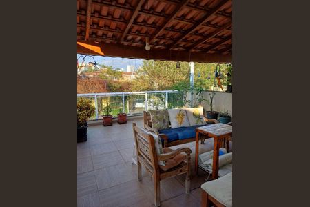 Casa à venda com 3 quartos, 150m² em Conjunto Residencial Santa Terezinha, São Paulo