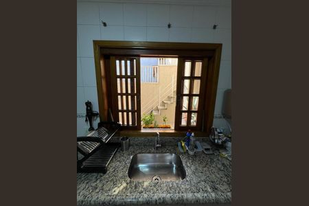 Casa à venda com 3 quartos, 150m² em Conjunto Residencial Santa Terezinha, São Paulo