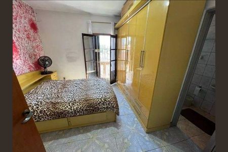 Casa à venda com 3 quartos, 195m² em Moinho Velho, São Paulo