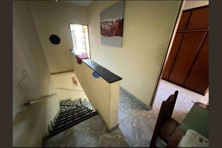 Casa à venda com 3 quartos, 195m² em Moinho Velho, São Paulo