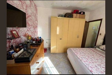 Casa à venda com 3 quartos, 195m² em Moinho Velho, São Paulo