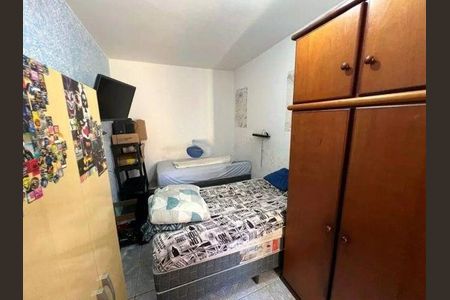 Casa à venda com 3 quartos, 195m² em Moinho Velho, São Paulo