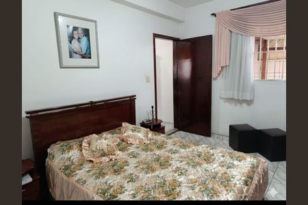 Casa à venda com 5 quartos, 200m² em Vila Palmeiras, São Paulo