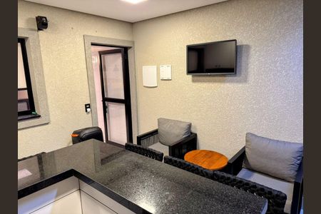 Casa à venda com 3 quartos, 206m² em Parque Sao Domingos, São Paulo