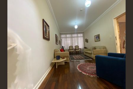 Casa à venda com 3 quartos, 180m² em Vila Mangalot, São Paulo