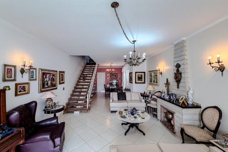 Casa à venda com 3 quartos, 213m² em Ipiranga, São Paulo