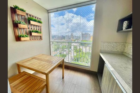 Apartamento para alugar com 80m², 3 quartos e 1 vagaVaranda