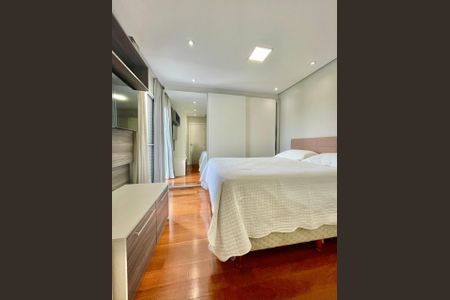 Apartamento para alugar com 80m², 3 quartos e 1 vagaQuarto