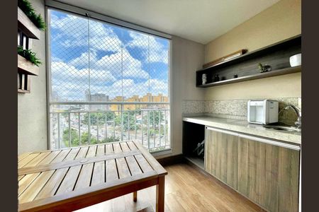 Apartamento para alugar com 80m², 3 quartos e 1 vagaVaranda