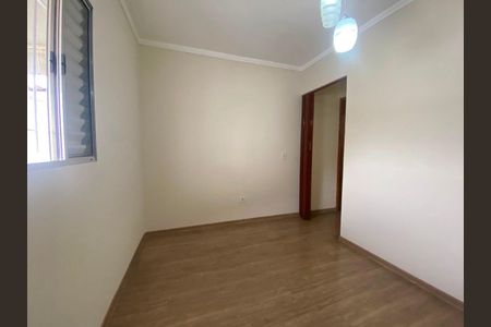 Casa à venda com 4 quartos, 217m² em Jardim Santo Elias, São Paulo