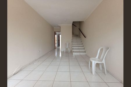 Casa à venda com 2 quartos, 90m² em Jardim Mariliza, São Paulo