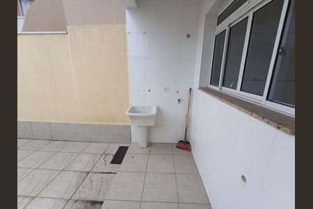 Casa à venda com 2 quartos, 90m² em Jardim Mariliza, São Paulo