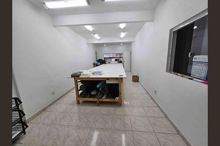 Casa à venda com 4 quartos, 300m² em Água Branca, São Paulo