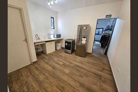 Casa à venda com 4 quartos, 300m² em Água Branca, São Paulo