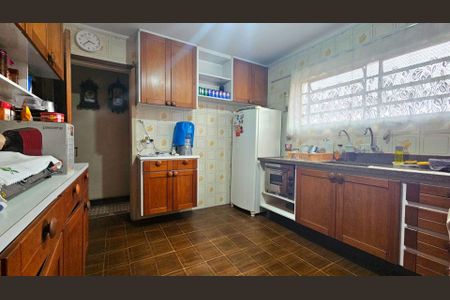 Casa à venda com 4 quartos, 200m² em Sumarezinho, São Paulo