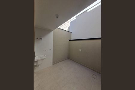 Casa à venda com 3 quartos, 140m² em Vila Romero, São Paulo