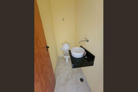 Casa à venda com 2 quartos, 120m² em Jardim Monjolo, São Paulo