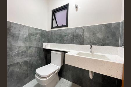 Casa à venda com 3 quartos, 250m² em Vila Ipojuca, São Paulo