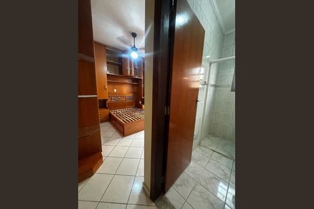 Casa à venda com 3 quartos, 111m² em Vila Zat, São Paulo