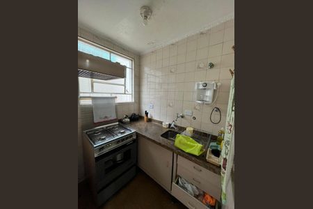 Casa à venda com 2 quartos, 96m² em Vila Portuguesa, São Paulo