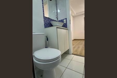 Apartamento à venda com 60m², 3 quartos e 1 vagaBanheiro Social 