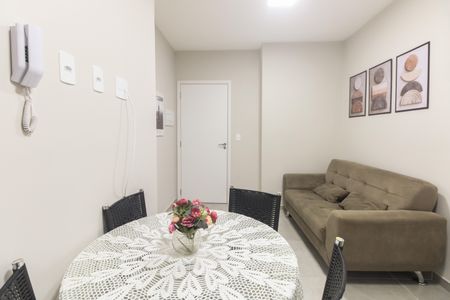 Sala  de apartamento para alugar com 2 quartos, 38m² em Jardim Danfer, São Paulo