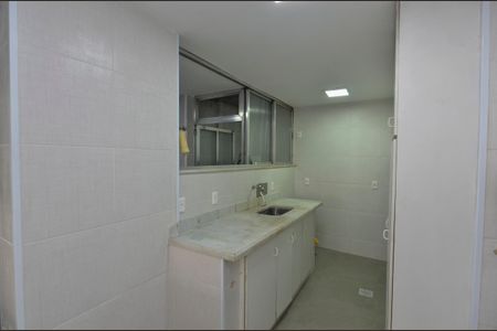 Apartamento para alugar com 110m², 3 quartos e 2 vagas Apartamento para alugar com 110m², 3 quartos e 2 vagasCozinha