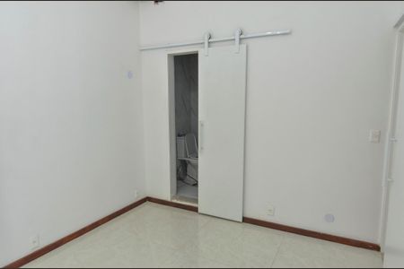 Apartamento para alugar com 110m², 3 quartos e 2 vagas Apartamento para alugar com 110m², 3 quartos e 2 vagasSuíte