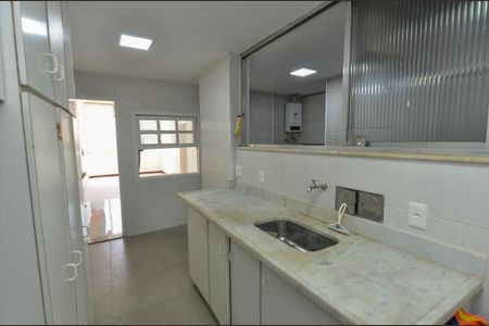 Apartamento para alugar com 110m², 3 quartos e 2 vagas Apartamento para alugar com 110m², 3 quartos e 2 vagasCozinha