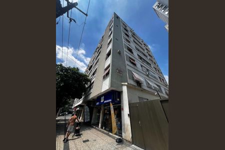 Apartamento para alugar com 110m², 3 quartos e 2 vagas Apartamento para alugar com 110m², 3 quartos e 2 vagasFachada