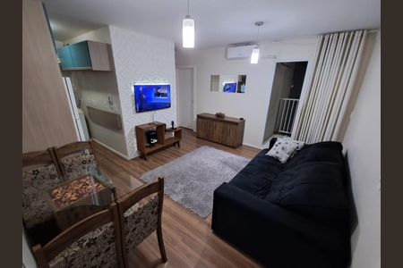 Sala de apartamento à venda com 2 quartos, 42m² em Igara, Canoas
