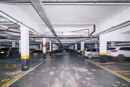 Apartamento à venda com 96m², 2 quartos e 2 vagas Apartamento à venda com 96m², 2 quartos e 2 vagasGaragem