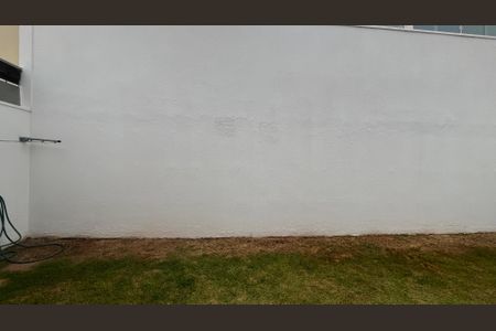 Casa de condomínio à venda com 163m², 4 quartos e 4 vagas