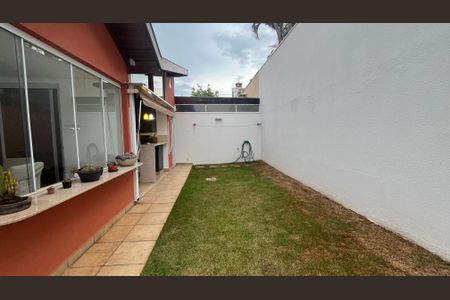 Casa de condomínio à venda com 163m², 4 quartos e 4 vagas