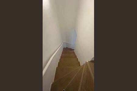 Casa de condomínio à venda com 163m², 4 quartos e 4 vagas