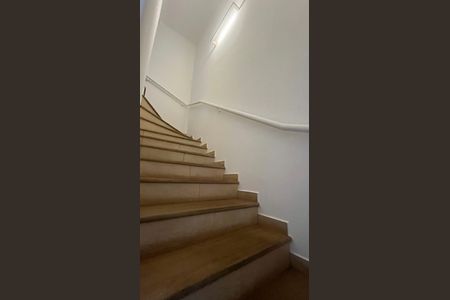 Casa de condomínio à venda com 163m², 4 quartos e 4 vagas