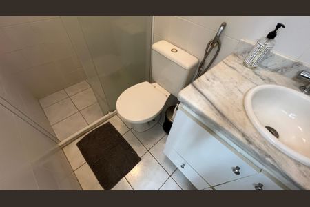 Casa de condomínio à venda com 163m², 4 quartos e 4 vagas