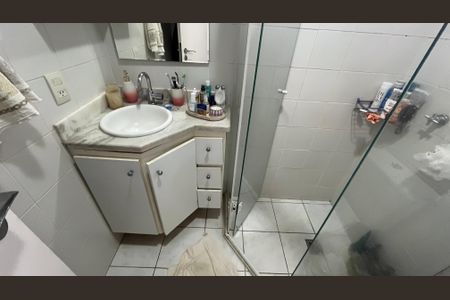 Casa de condomínio à venda com 163m², 4 quartos e 4 vagas