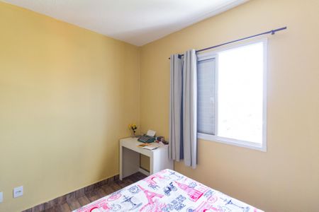 Quarto 2 de apartamento para alugar com 2 quartos, 49m² em São Pedro, Osasco