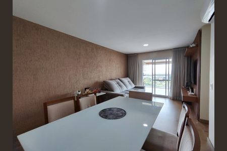 Apartamento para alugar com 120m², 2 quartos e 2 vagasSala