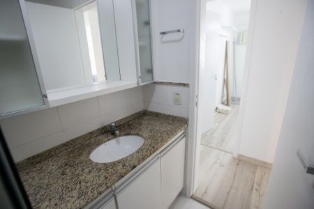 Apartamento à venda com 92m², 3 quartos e 1 vagaBanheiro Social