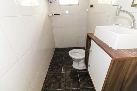 Banheiro de casa para alugar com 1 quarto, 90m² em Vila Campanela, São Paulo