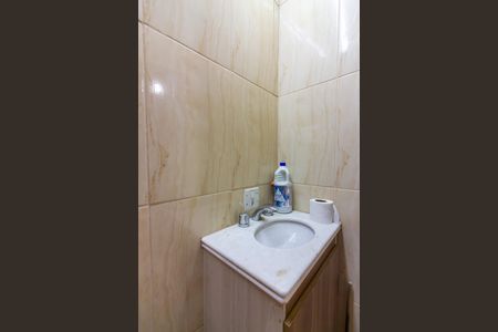 Banheiro  de casa para alugar com 1 quarto, 60m² em Bussocaba, Osasco