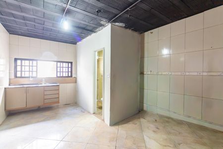 Sala e Cozinha  de casa para alugar com 1 quarto, 60m² em Bussocaba, Osasco