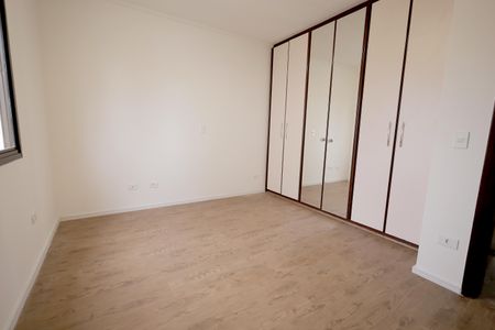 Apartamento à venda com 126m², 3 quartos e 3 vagas Apartamento à venda com 126m², 3 quartos e 3 vagasQuarto 1