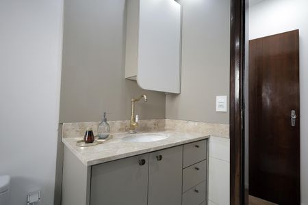 Apartamento à venda com 126m², 3 quartos e 3 vagas Apartamento à venda com 126m², 3 quartos e 3 vagasBanheiro Suíte