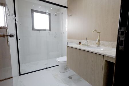 Apartamento à venda com 126m², 3 quartos e 3 vagas Apartamento à venda com 126m², 3 quartos e 3 vagasBanheiro 2